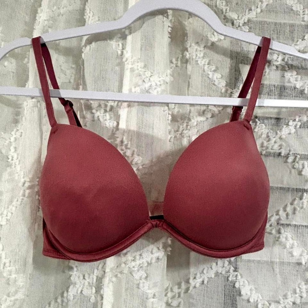 Victorias Secret PINK Wear Everywhere Push Up Bra 32D Burgundy‎ Rose Underwire
